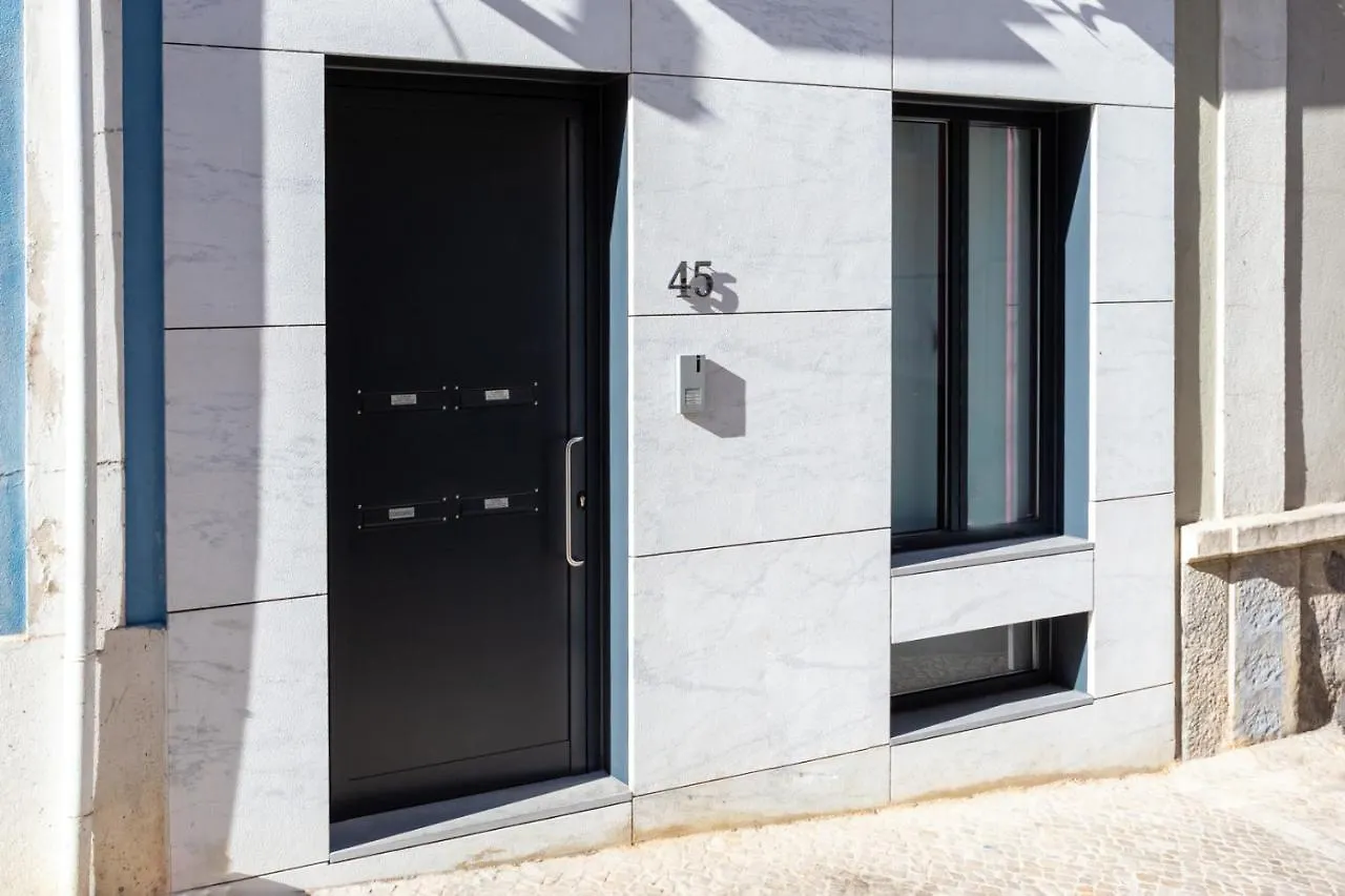 Stupendo- Two Rooms, Patio With Refreshing Pond-Center-Air Conditioning-Free Park Lisbon 0*,