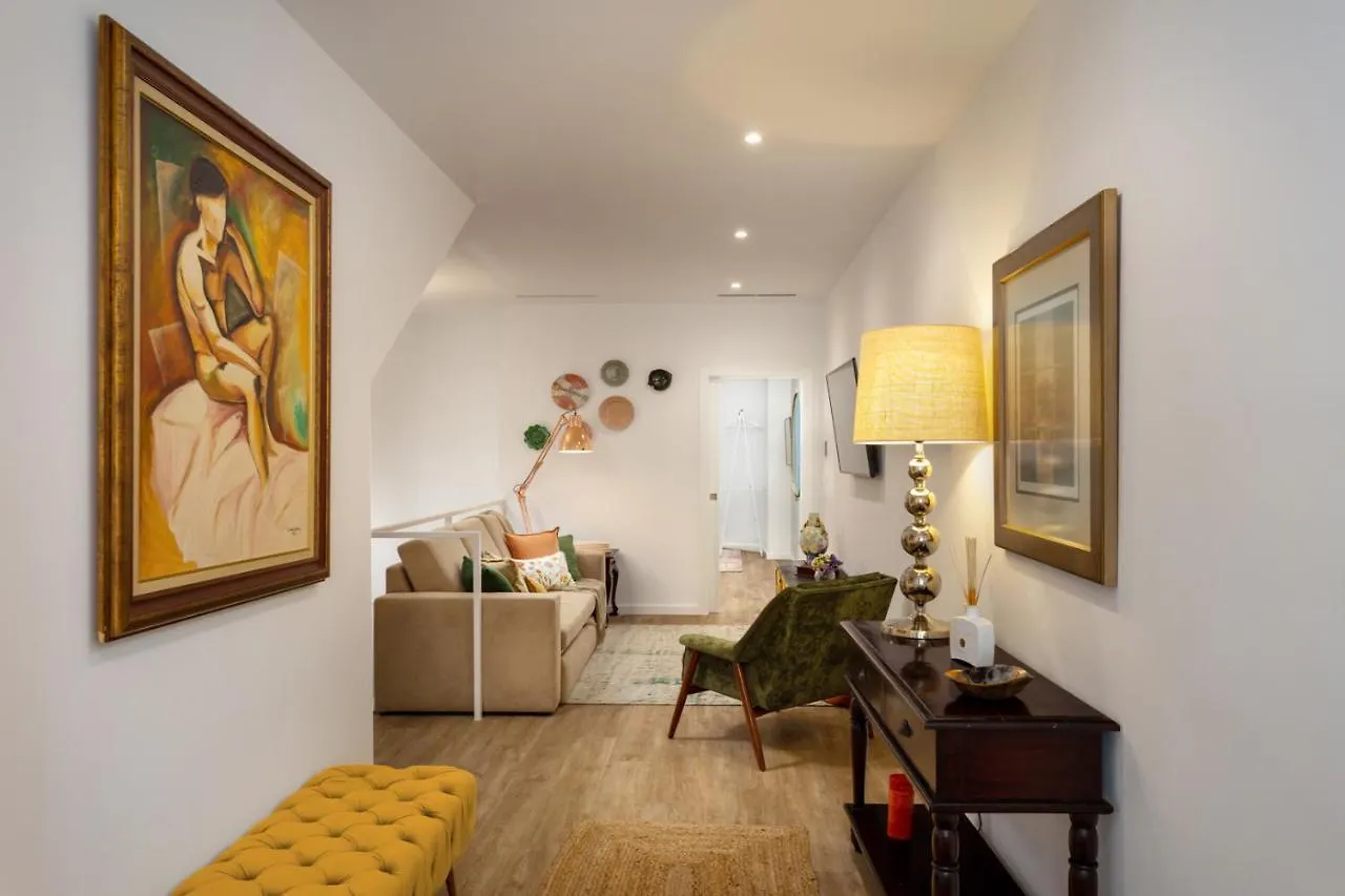 Stupendo- Two Rooms, Patio With Refreshing Pond-Center-Air Conditioning-Free Park Lisbon 0*,