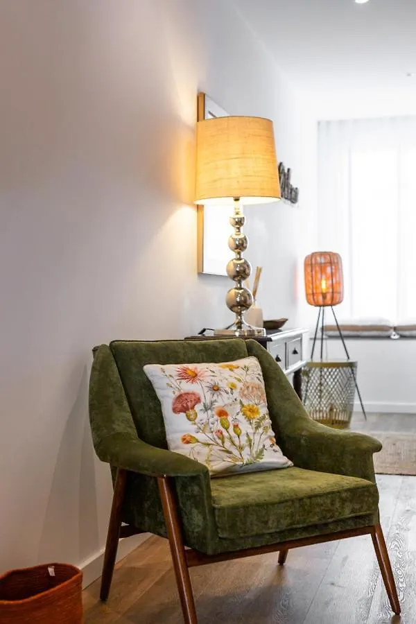 Appartamento Stupendo- Two Rooms, Patio With Refreshing Pond-Center-Air Conditioning-Free Park Lisbona